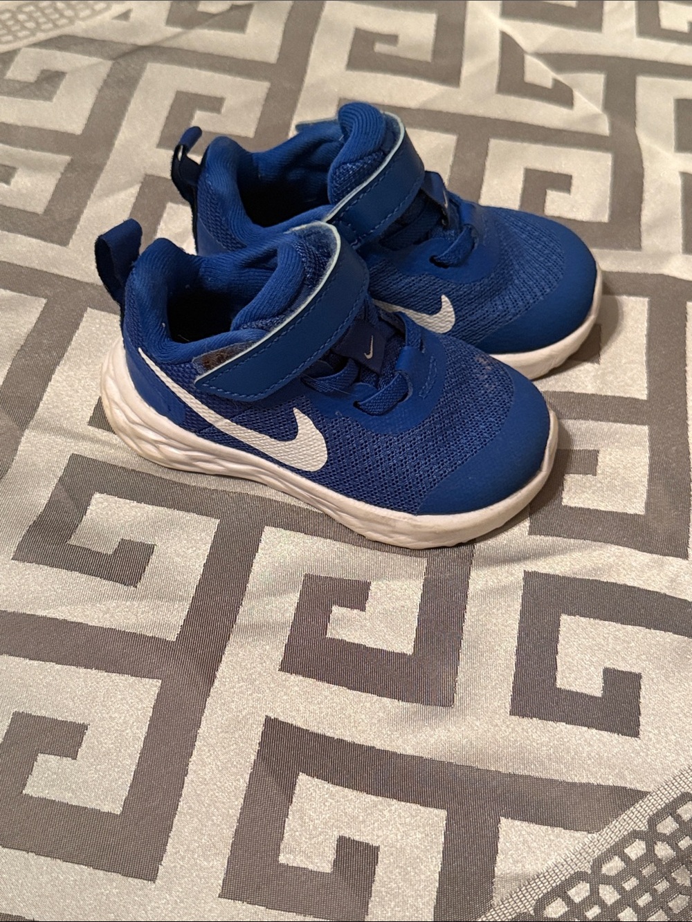 Nike Toddler Royal Blue and White Athletic Sneakers with Velcro Strap